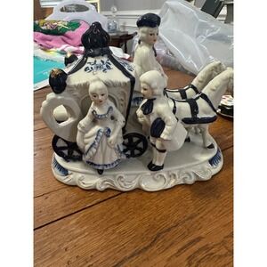 Vintage Horse And Carriage Victorian Couple Porcelain Figurine Cobalt Blue/White